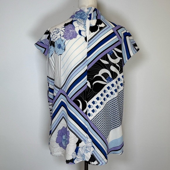 New York & Company High Neck Flutter Sleeve Floral Blouse Women’s Size XL - Picture 4 of 11